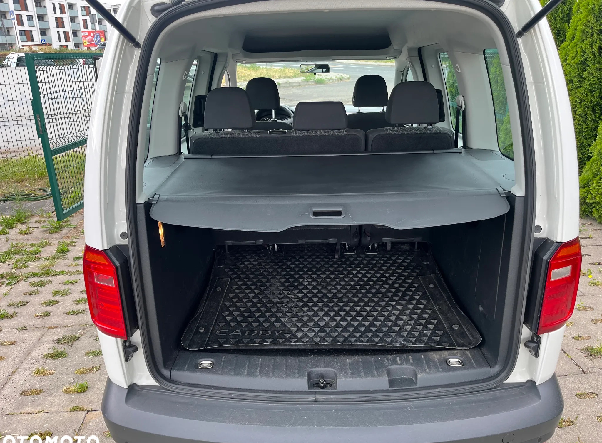 Volkswagen Caddy cena 59890 przebieg: 142000, rok produkcji 2019 z Choszczno małe 232